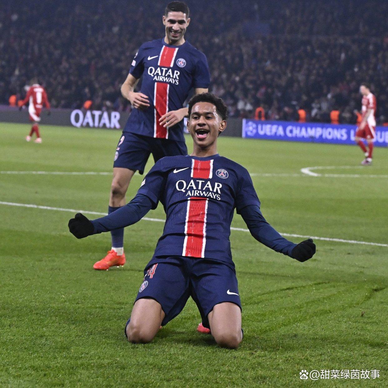 包含里昂球队士气高昂准备对阵巴黎圣日耳曼的词条 包含里昂球队士气高昂准备对阵巴黎圣日耳曼的词条