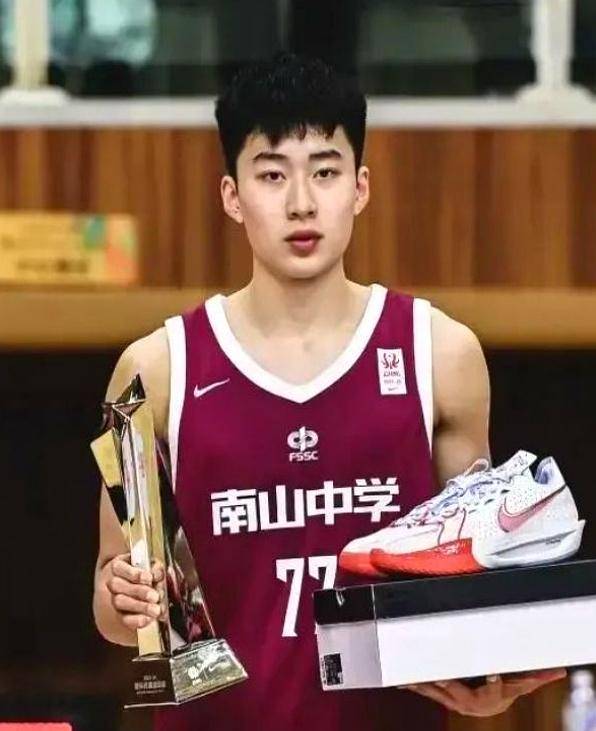 关于四川男篮上诉裁判判罚影响赛果的信息 关于四川男篮上诉裁判判罚影响赛果的信息