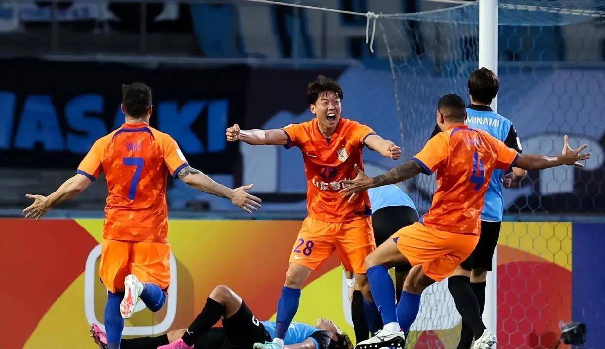 关于亚冠热门强势争霸,球员拼搏斗志十足的信息 关于亚冠热门强势争霸,球员拼搏斗志十足的信息