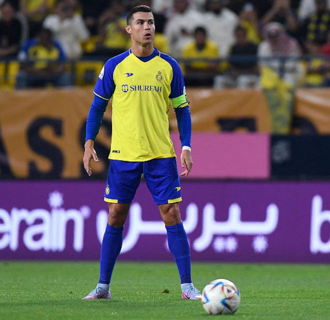 圣埃蒂安主场逆转胜利，向胜利前进