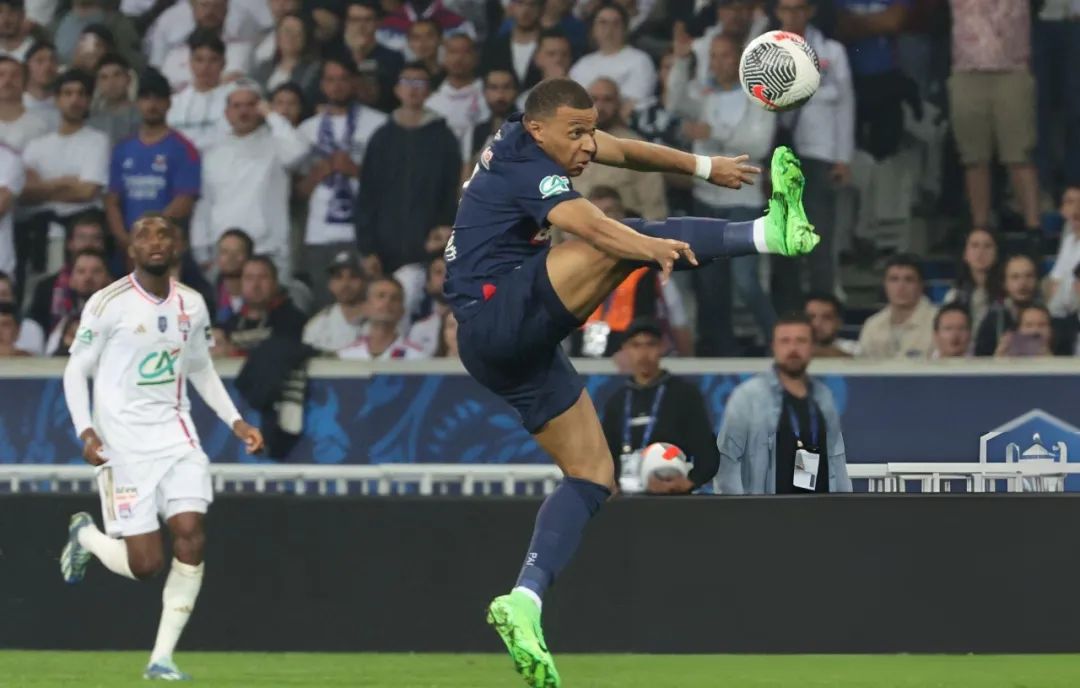 包含巴黎圣日耳曼要夺冠还需战胜里昂,球迷期待的词条 包含巴黎圣日耳曼要夺冠还需战胜里昂,球迷期待的词条