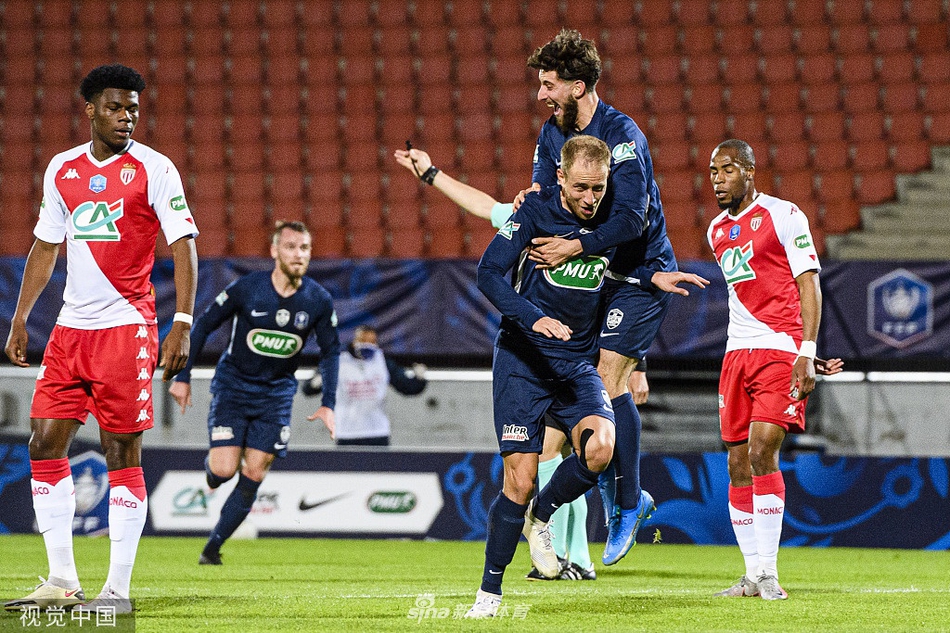 摩纳哥连胜克罗托内,稳居积分榜前列 摩纳哥连胜克罗托内,稳居积分榜前列