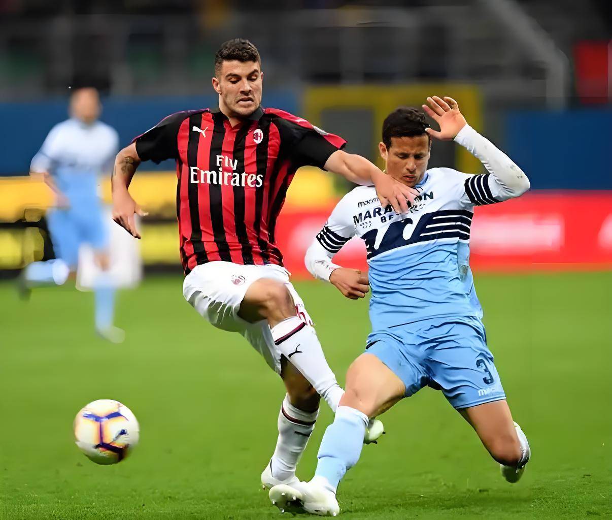 AC米兰战术调整获得成功,球队表现稳定 AC米兰战术调整获得成功,球队表现稳定