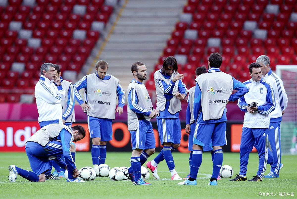 波鸿球员经过训练调整,备战下一场比赛 波鸿球员经过训练调整,备战下一场比赛