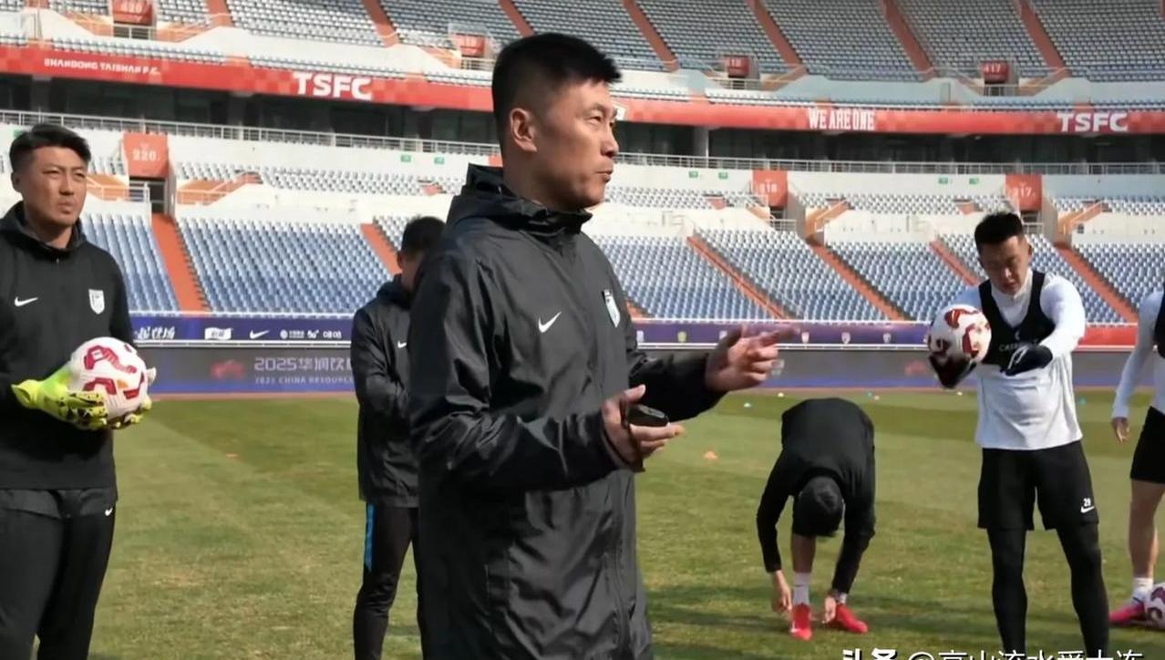 全队热身备战下赛季,士气高涨的简单介绍 全队热身备战下赛季,士气高涨的简单介绍