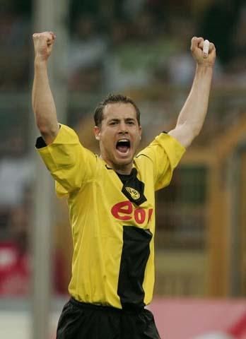 多特蒙德连续两轮不胜，卫冕之路蒙阻