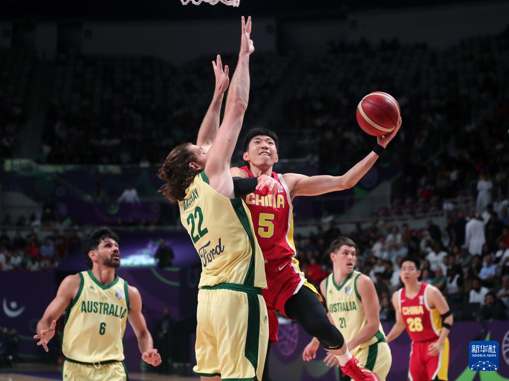 亚洲篮球赛事再度成为焦点，球员谱写辉煌的简单介绍