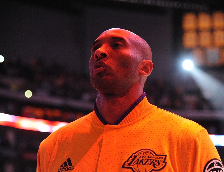 湖人队夺得超级联赛战书,全新阵容激情拼搏 湖人队夺得超级联赛战书,全新阵容激情拼搏