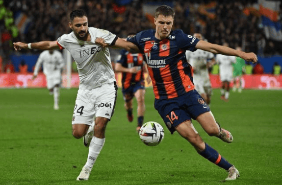 劲敌交锋,法甲联赛战火焚身 劲敌交锋,法甲联赛战火焚身